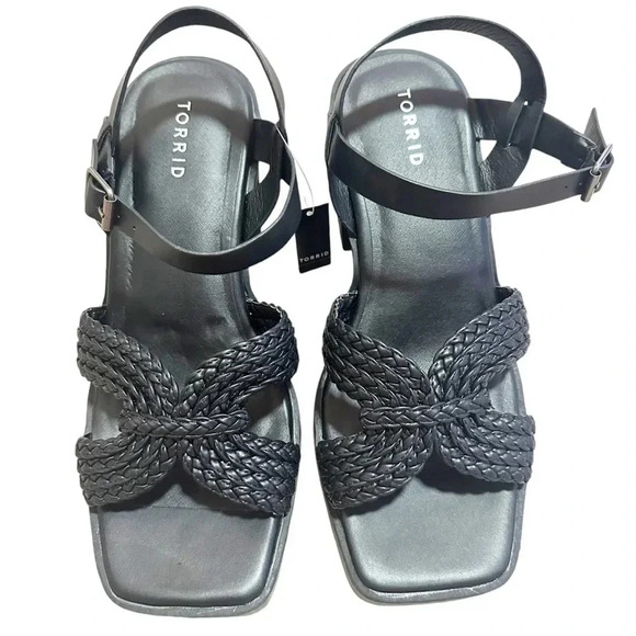 NWT Torrid • Black Crisscross Platform Heel Sandal Size 10.5 Wide Width - Picture 7 of 15